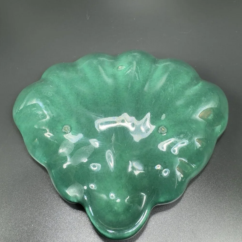 Hand Made USA Pottery Stoneware Green Shell Dish‎ Soap Holder Trinket Dish VTG